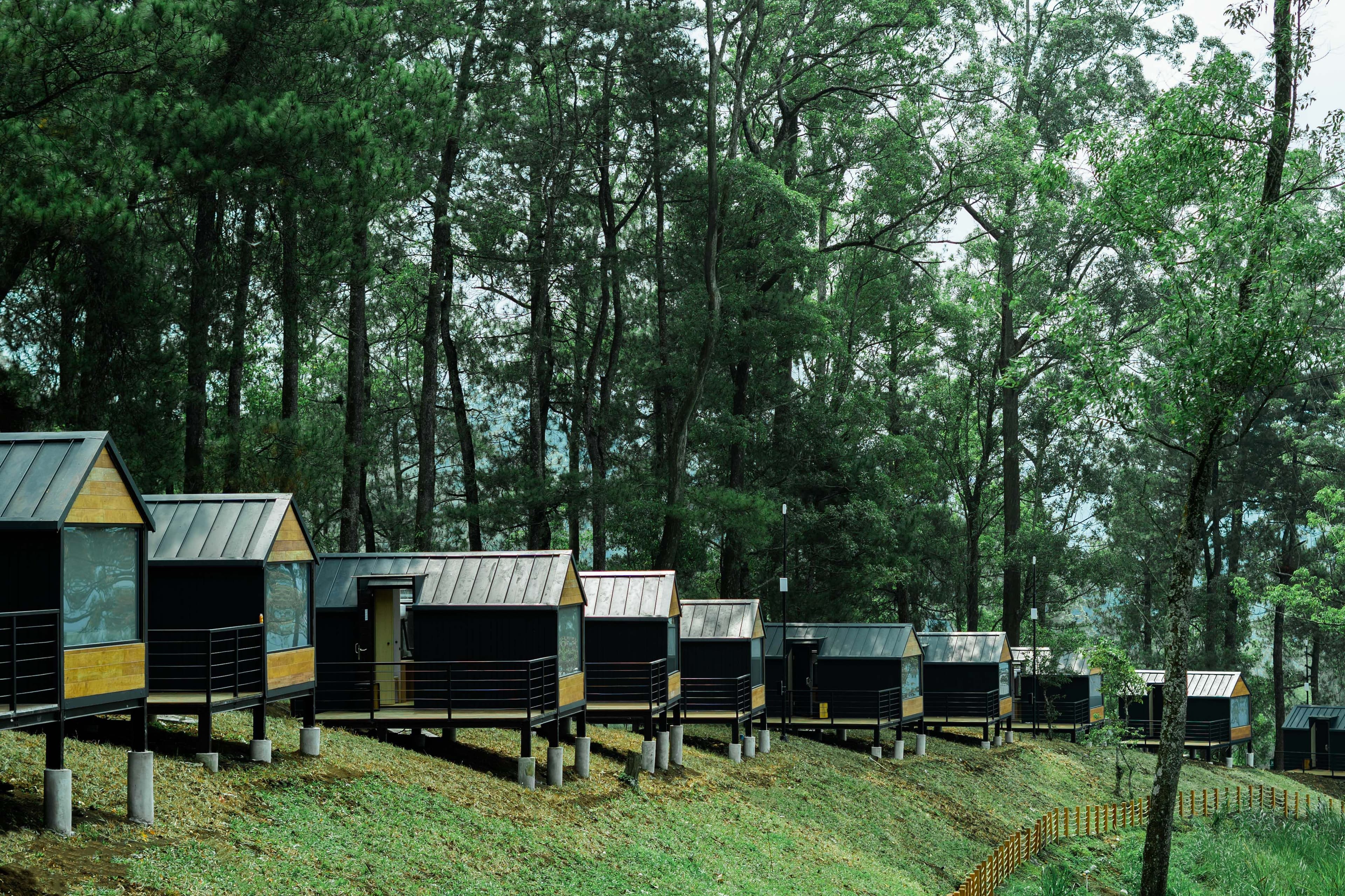 Bobocabin Coban Rondo — cabin dekat air terjun Malang